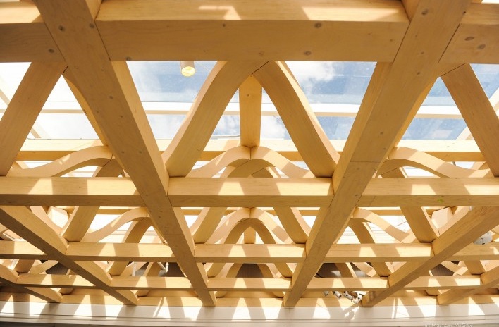 Novo Museu de Arte de Aspen, Colorado, detalhe das treliças espaciais. Shigeru Ban Architects<br />Foto Derek Skalko  [Foto divulgação]