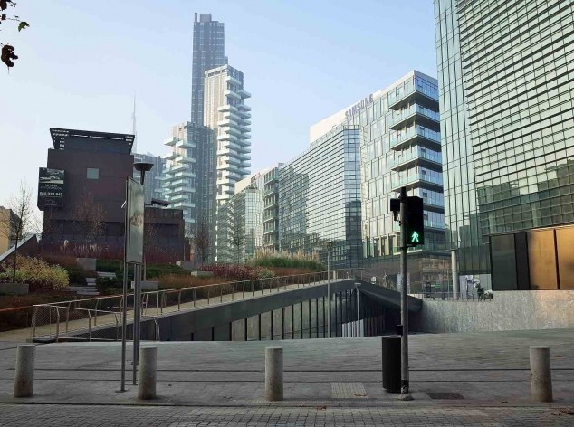 Piazza Lina Bo Bardi, Varesine, Milano. Kohn Pedersen Fox Associates<br />Foto Viviana Pozzoli 