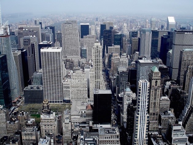 Vista aérea da cidade de Nova York, Estados Unidos. Arranha-céus de Manhattan. Foto tirada a partir do Edifício Empire State, abr. 2008<br />Foto Francisco Alves 