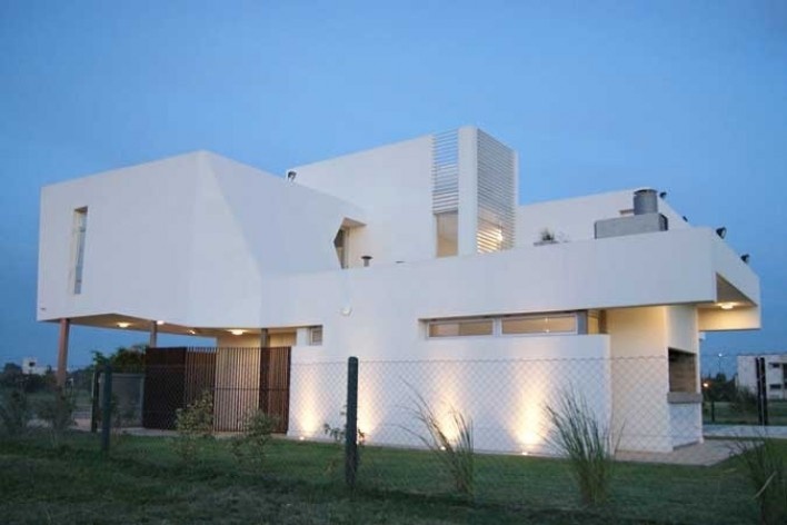 Casa H, Funes, Argentina. Arquitectos Matías Blas Imbern y Agustina González Cid<br />Foto divulgación 