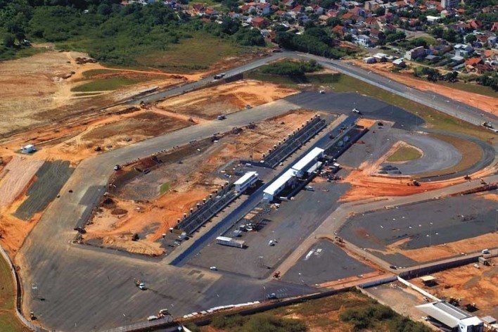 Vista aérea do complexo<br />Ricardo Giusti  [Escritório autor do projeto]