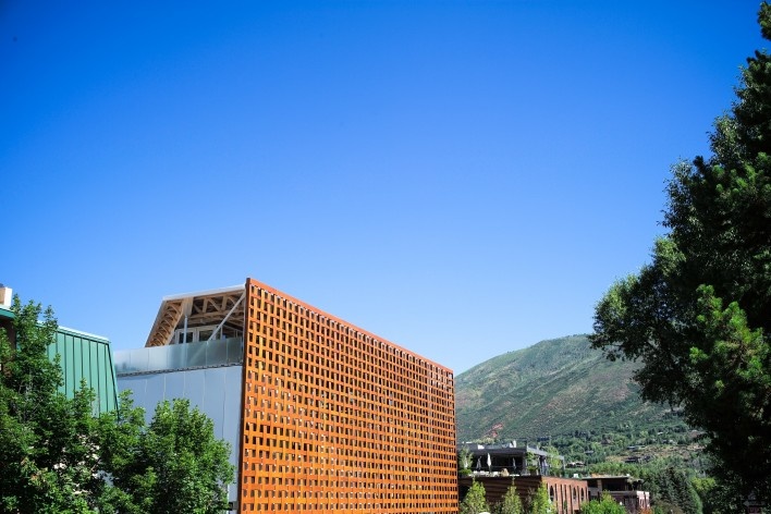 Novo Museu de Arte de Aspen, Colorado. Shigeru Ban Architects<br />David X Prutting  [Foto divulgação]