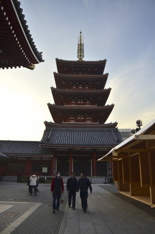 Templo em Tóquio, prédio principal<br />Foto Roberto Abramovich 