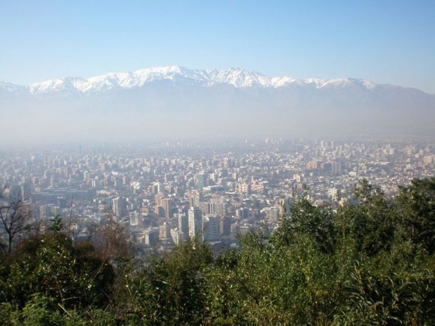 Figura 16. Vista da cidade de Santiago, Cerro San Cristovan<br />Foto da autora / julho de 2009 