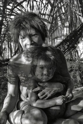 Índios Cinta Larga, Roosevelt RO, 1978<br />Foto Kim-Ir-Sen 