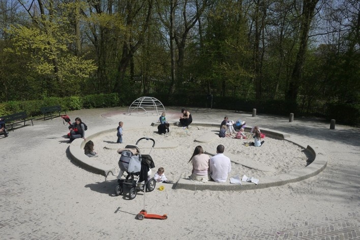 Playgrounds de Aldo van Eyck<br />Foto Marcos Rosa 