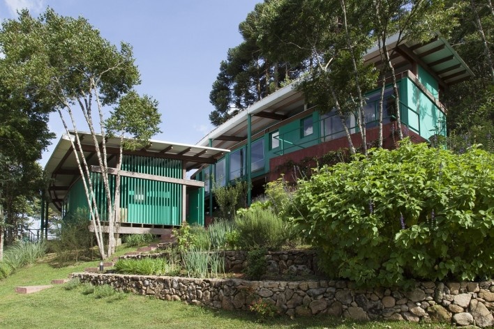 Casa em Gonçalves, Gonçalves MG Brasil, 2012-2013. Arquiteto André Vainer / André Vainer Arquitetos<br />Foto Cacá Bratke 