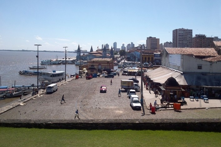 Vista a partir do Forte do Presépio, Belém PA<br />Foto João Paulo Bessa Brito  [Wikimedia Commons]