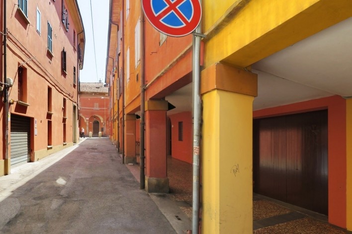Via San Leonardo, bairro de São Leonardo, Bolonha, Itália<br />Foto Victor Hugo Mori 