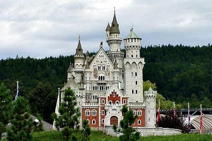 Miniatura do Castelo Neuschwanstein, Mini Europa, Heysel-Bruxelas, Bélgic<br />Foto Clô Figueiredo 