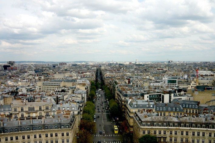 Vista aérea da cidade de Paris, França. Foto tirada a partir do Arco do Triunfo, abr. 2009<br />Foto Francisco Alves 