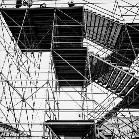 Cota 10, na praça XV, Rio de Janeiro, estrutura metálica. Grua arquitetos<br />Foto Rafael Salim 