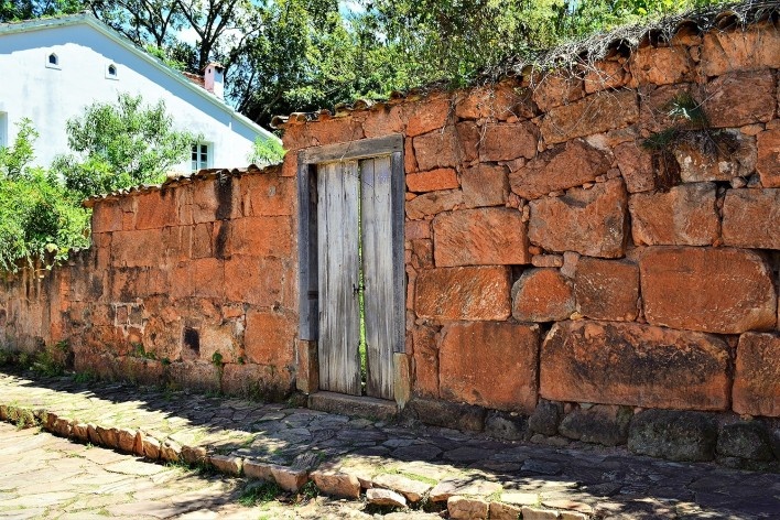 Muro em pedra seca