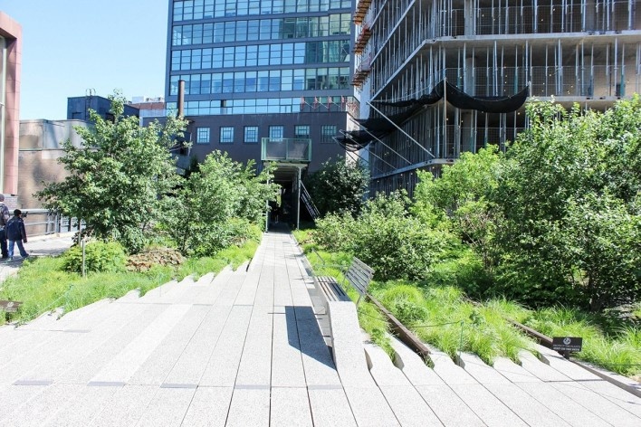 High Line, desenho de piso, Nova York, 23 maio 2015<br />Foto Sarah Suassuna 