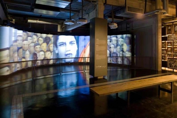 Museu do Futebol, sala de exposição, 2008. Arquiteto Mauro Munhoz<br />Foto Nelson Kon 