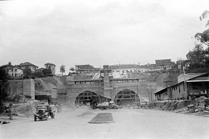 Complexo do túnel 9 de julho em construção, final da década de 1930. <br />Acervo MM18 Arquitetos 