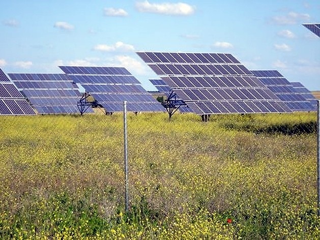 Placas de energia solar em Tordesilhas <br />Foto Breno Raigorodsky 