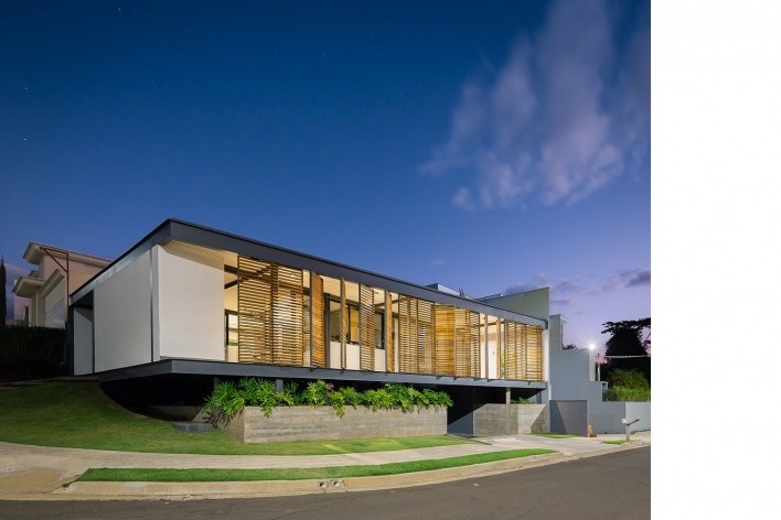 Residência Porto Madero, Presidente Prudente SP Brasil, 2022. Arquiteta Cristiana Pasquini / grupoDEArquitetura<br />Foto Pedro Kok 