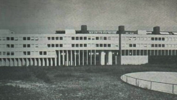 Figura 1: Conjunto Habitacional Gallaratese (1969-1973), Milão - Itália. Aldo Rossi.  [Revista AU, 1987]