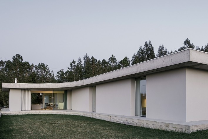 Gloma House, Leiria, Portugal, 2019. Architect Bruno Lucas Dias/ Bruno Dias Arquitectura<br />Foto/ Photo Hugo Santos Silva 