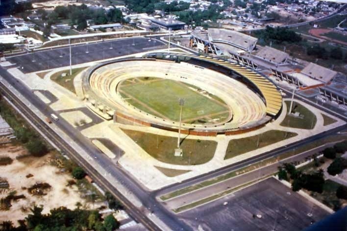 Estádio Vivaldo de Lima, Manaus. Arquiteto Severiano Porto<br />Foto divulgação  [Acervo Severiano Porto]