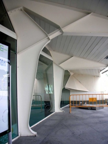 Aeroporto de Bilbao. Santiago Calatrava, 1999<br />Foto Gabriela Celani 