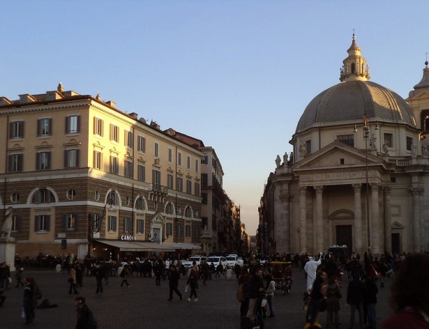 Piazza del Popolo, Roma, 21 de dezembro de 2013<br />Foto Gisela Barcellos de Souza 