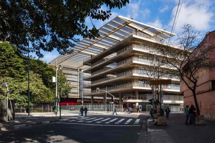 Centro Paula Souza, São Paulo, arquitetos Francisco Spadoni e Pedro Taddei<br />Foto Nelson Kon 