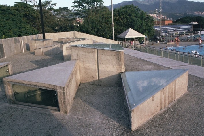 Complejo acuático para los juegos IX Suramericanos, Medellín. Paisajes Emergentes<br />Foto Maria Claudia Levy 