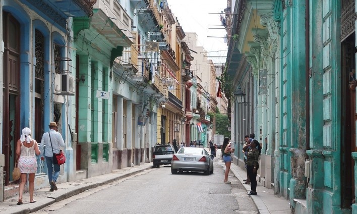 Calle Empedrado, Habana Vieja, Cuba<br />Foto Victor Hugo Mori 