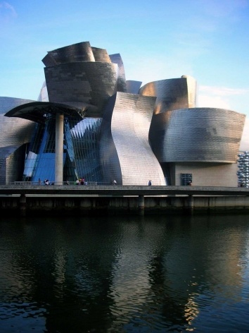 Museu Guggenheim Bilbao. Frank Gehry, 1992-1997<br />Foto Gabriela Celani 