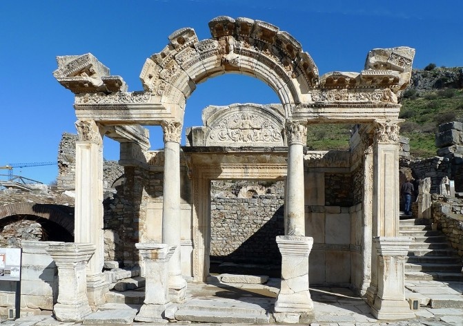 Templo de Adriano. Éfeso, 2012<br />Foto Marcos Guimarães 