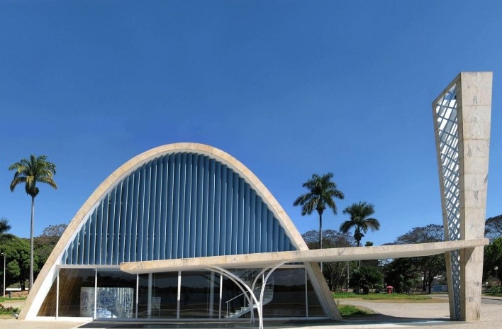 Igreja de São Francisco de Assis, Parque da Pampulha, Belo Horizonte MG. Arquiteto Oscar Niemeyer, 1943<br />Foto Victor Hugo Mori 