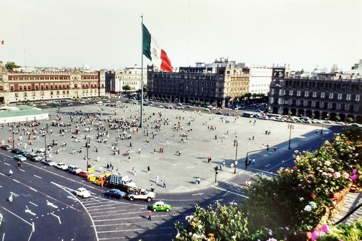 Zócalo, Cidade do México, 2004<br />Foto Marcos Guimarães 