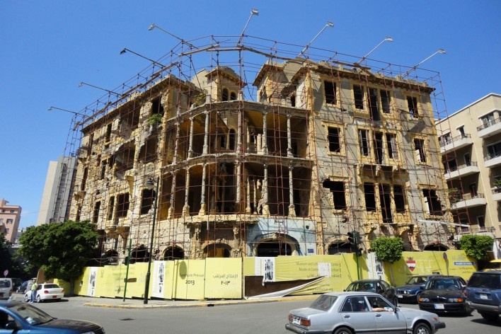 Beit Beirut, antigo Edifícil Barakat, destruído pela guerra civil<br />foto Leonardo Castello 