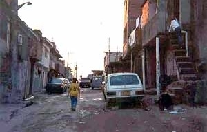 Foto 4 – Av. São Remo, uma das principais da favela<br />Foto Flávio Higuchi 