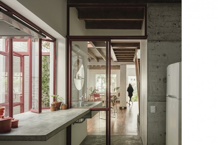 Casa Saracura, São Paulo SP Brasil, 2022. Arquiteta Marina Canhadas / Entre Escalas<br />Foto Pedro Kok 