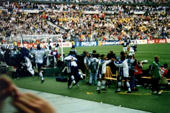 Gol do Brasil no jogo de abertura da Copa do Mundo de 1998<br />Foto Pedro Gorski 