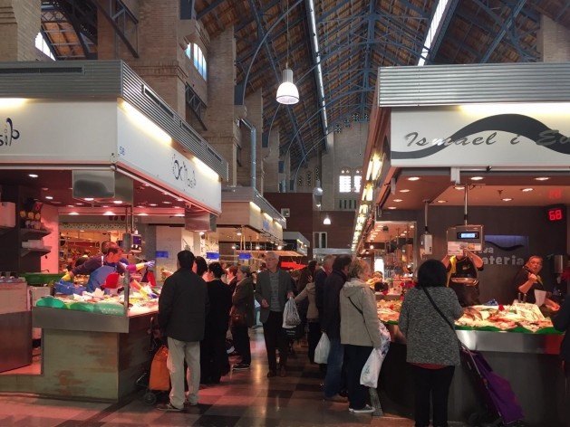 Mercado de Sants, Barcelona, Espanha<br />Foto Celma Chaves 