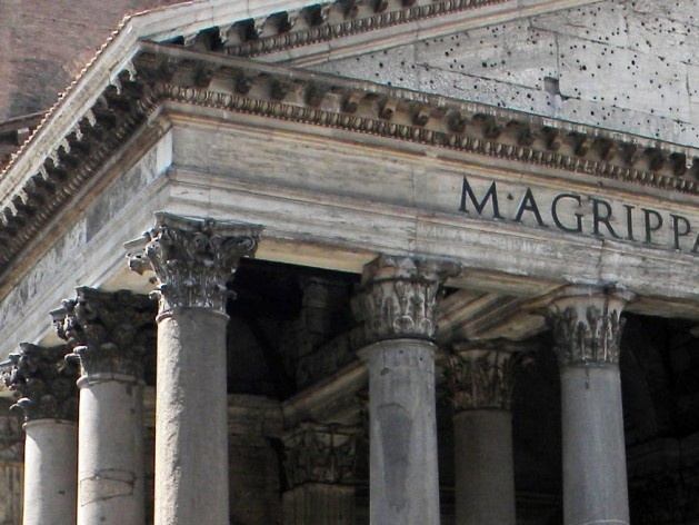 O Panteão de Agrippa em Roma e suas colunas coríntias<br />Foto Christiane Lisboa 
