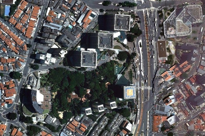Centro Empresarial Itaú, implantação, metrô Conceição. Itauplan e Aflalo & Gasperini [Google Maps]
