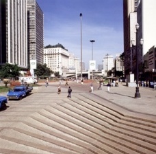 Dois passos em torno da arte urbana em São Paulo