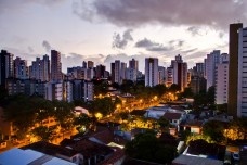 Urbanização, metropolização e gestão territorial no Brasil