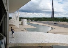 Relações de luz e sombra na obra de Oscar Niemeyer