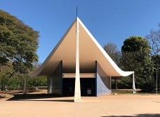 (A)tectônica de Oscar Niemeyer