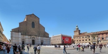 Basílica di San Petronio e o afresco monumental do juízo final