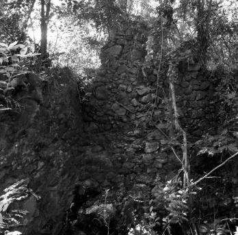 Quem sabe para que serviu esta estrutura em pedra e barro?