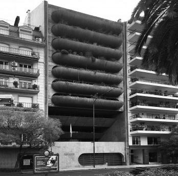Quem sabe o nome do arquiteto da Embaixada do Brasil em Buenos Aires?
