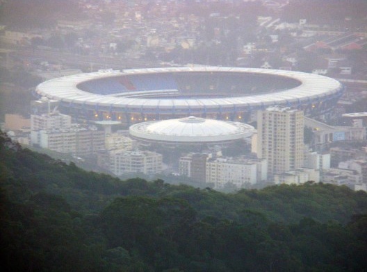 projetos 133.08 crítica: Maracanã: destruir ou preservar