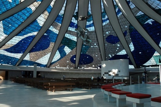 Catedral, Brasília. Arquiteto Oscar Niemeyer<br />Foto Frederico Holanda 